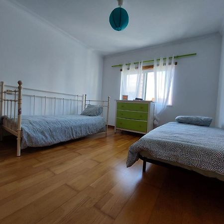 Вілла A Family House In Santa Cruz, Torres Vedras Silveira  Екстер'єр фото
